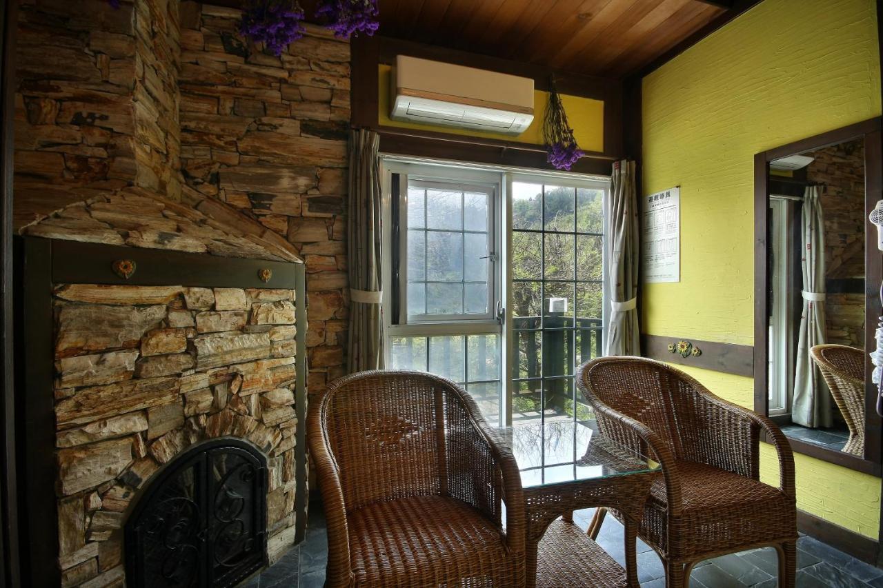 Provence Rose Lodge Ren'ai Exterior photo